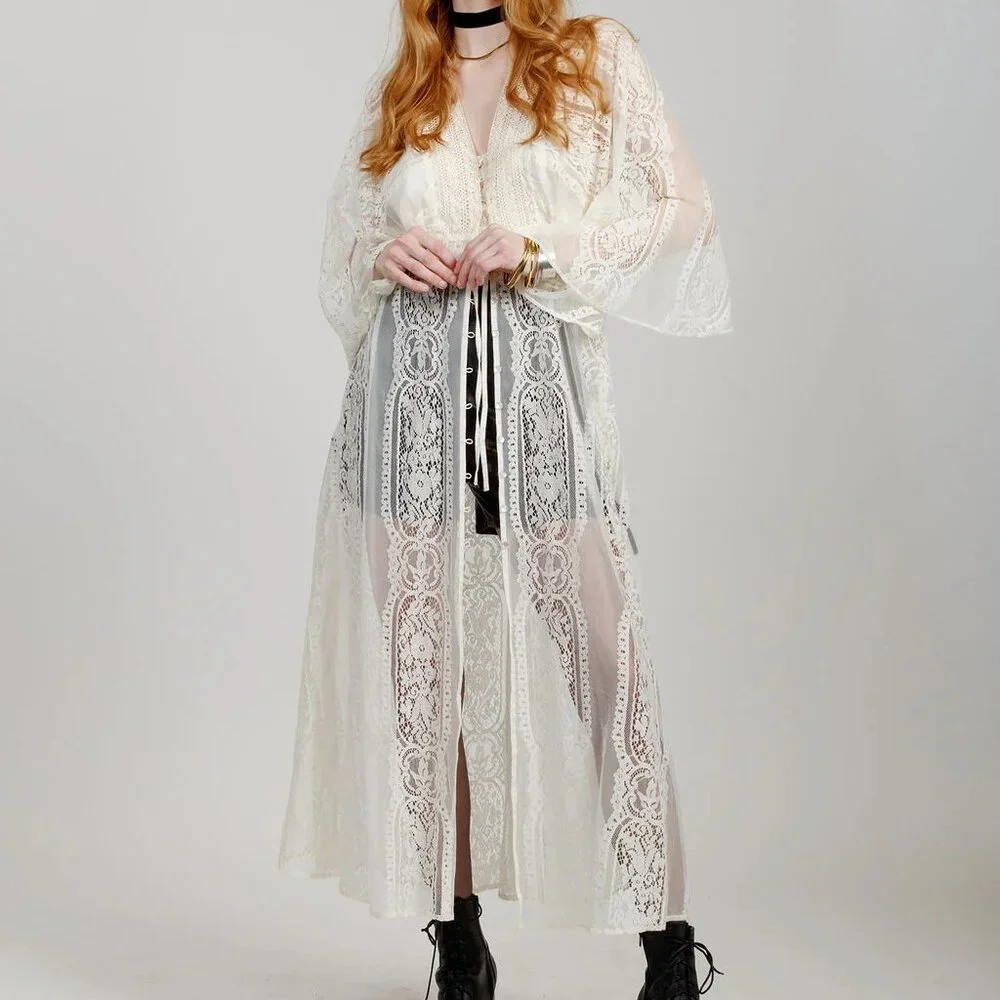 Band of the Free Cynthia Ivory Lace Duster - Picture 3 of 7